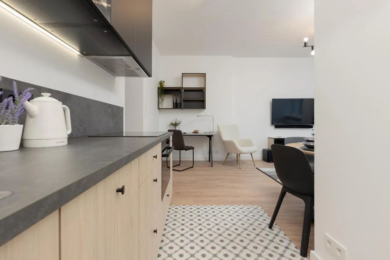 Warsaw Central Apartment 10 Min Walk From Palace Of Culture & Science By Noclegi Renters